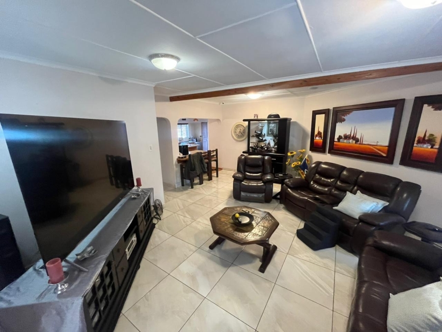 4 Bedroom Property for Sale in Protea Park North West